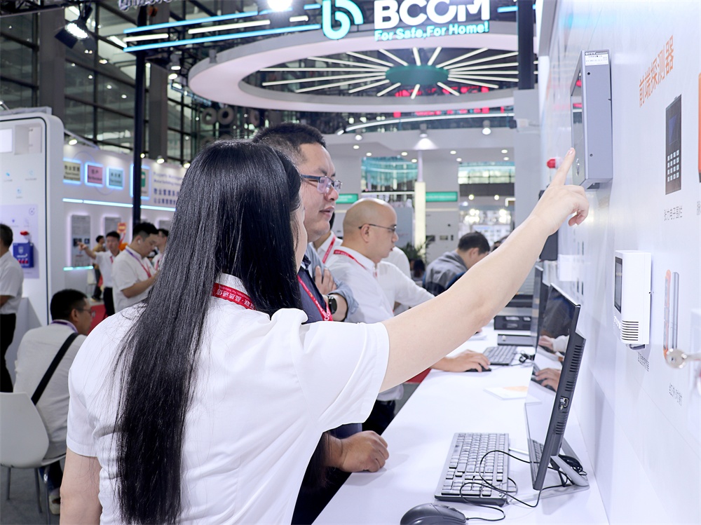 精彩时刻 ‖ 2025安博会上的艾礼安 精彩时刻 ‖ 2025安博会上的艾礼安