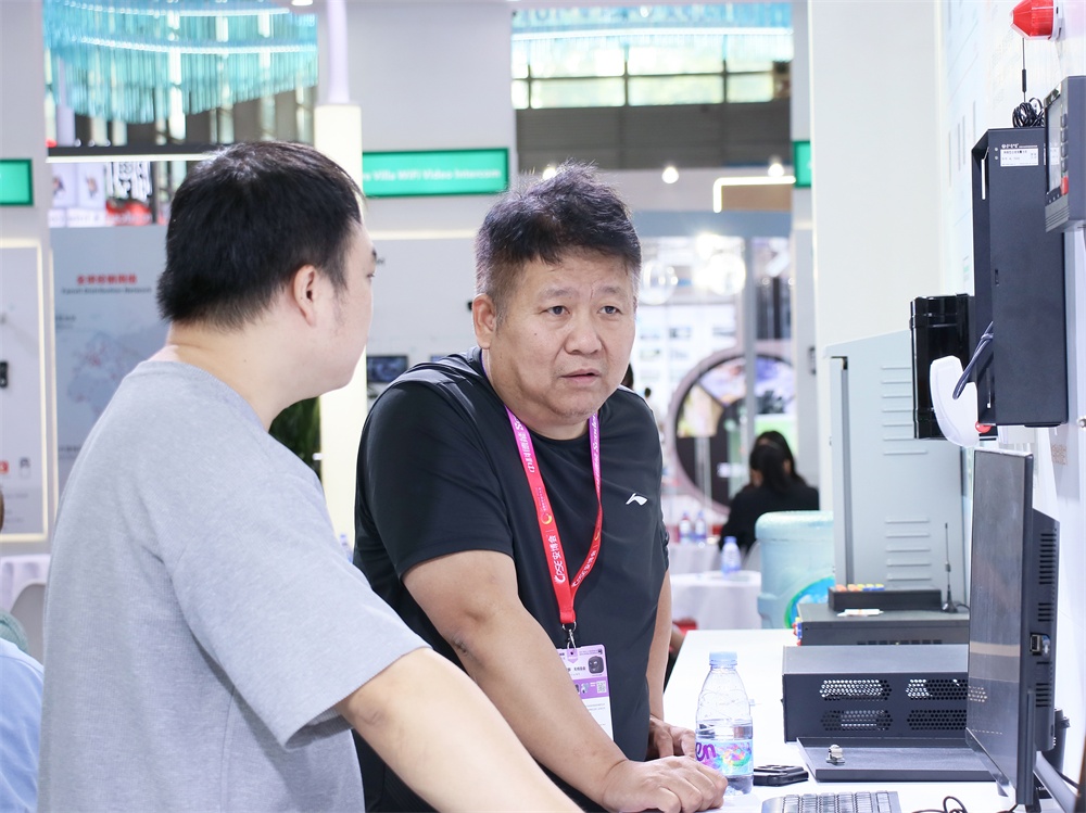 精彩时刻 ‖ 2025安博会上的艾礼安 精彩时刻 ‖ 2025安博会上的艾礼安