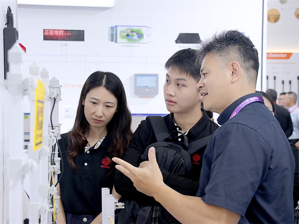 精彩时刻 ‖ 2025安博会上的艾礼安 精彩时刻 ‖ 2025安博会上的艾礼安