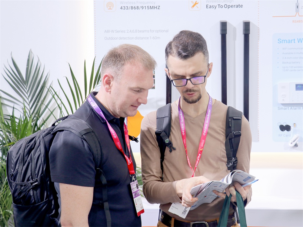 精彩时刻 ‖ 2025安博会上的艾礼安 精彩时刻 ‖ 2025安博会上的艾礼安