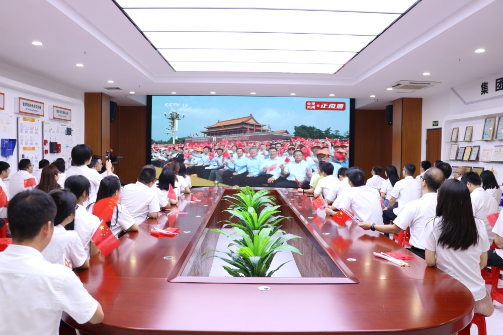 艾礼安：共鉴阅兵盛典，同筑爱国情怀​